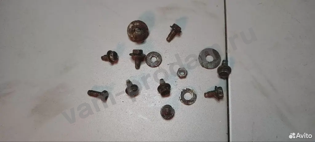 Крепление крыла переднего Ниссан Премьера П11