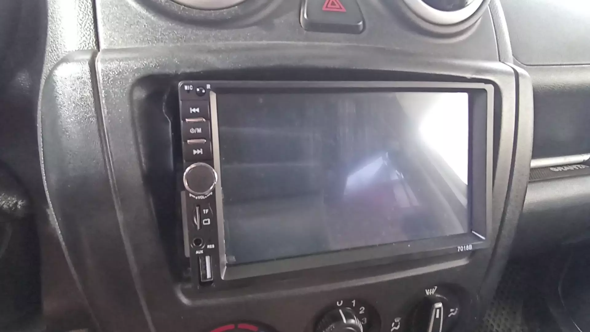 Магнитола 1 DIN