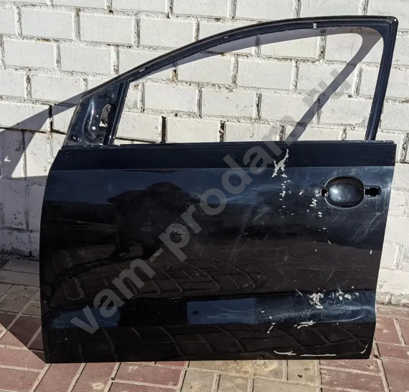 передняя левая дверь Volkswagen Polo sedan