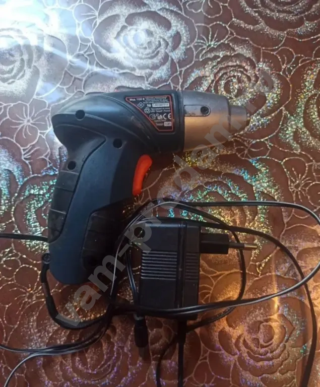 Мини электрический шуруповёрт