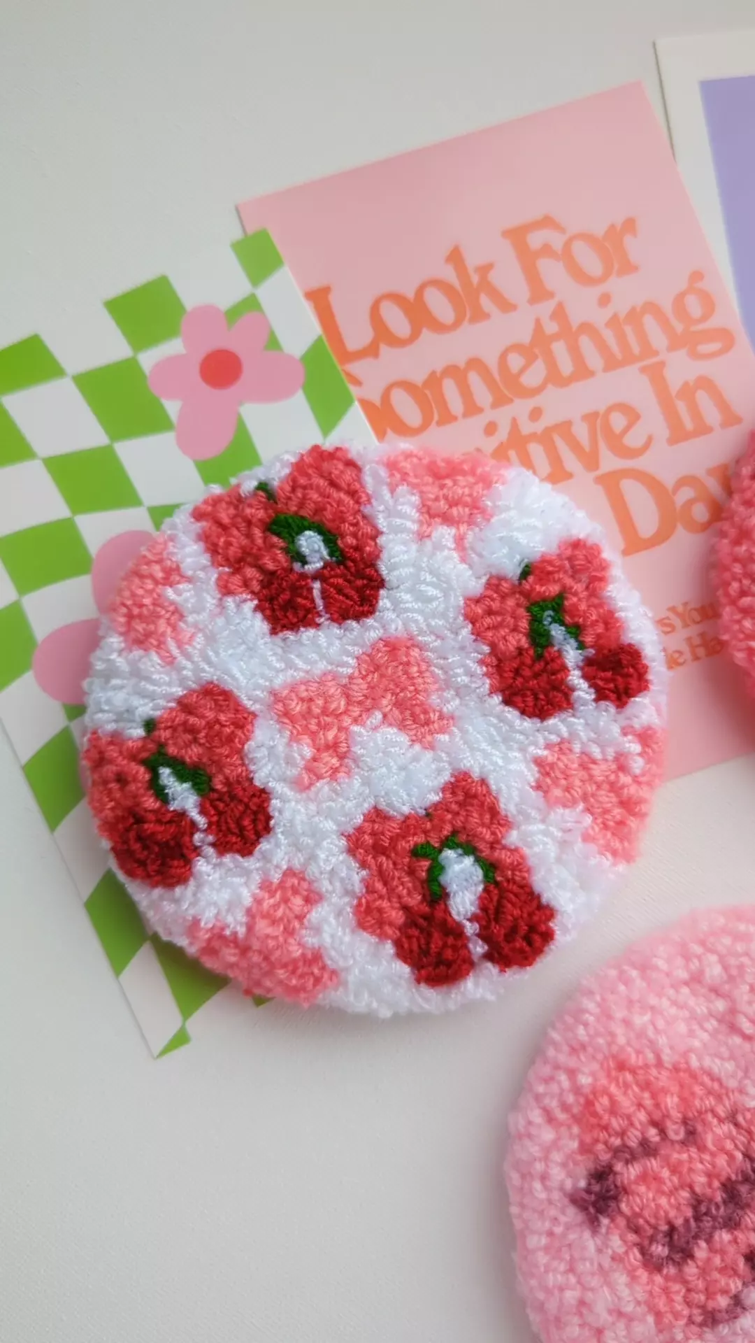 Подставки «Бантики», ковровая вышивка, ручная работа