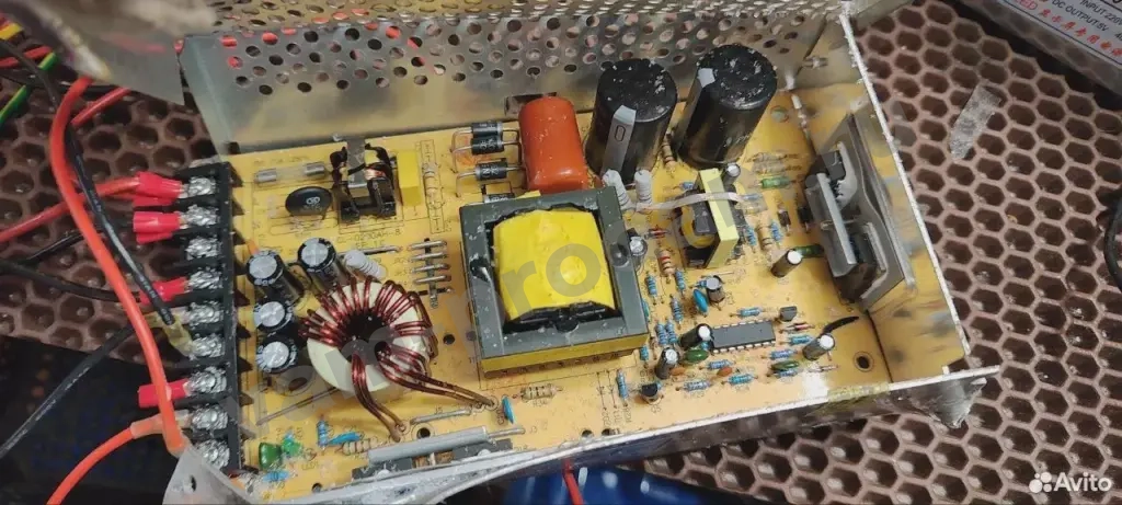 Блок питания для светодиодных лент/панелей