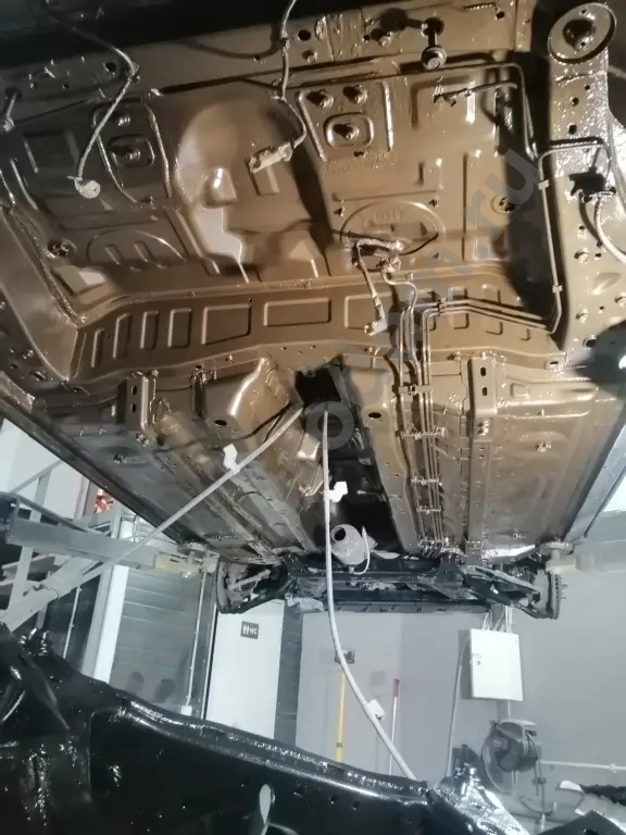 Антикоррозийная обработка кузова автомобиля.