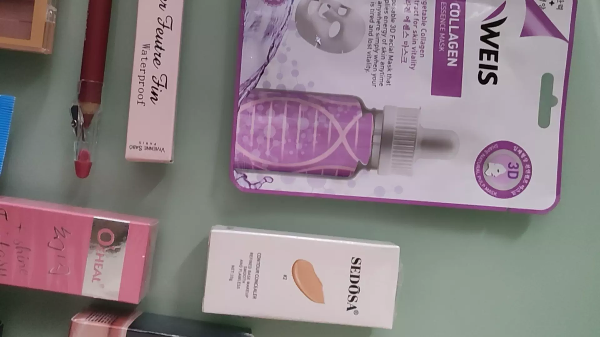 Косметика новая в подарочной сумке