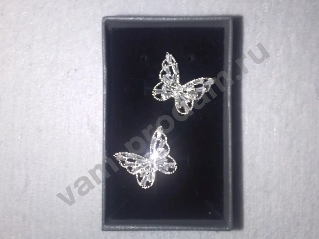 серьги гвоздики