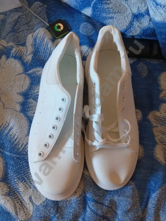 кроссовки мужские 46размер