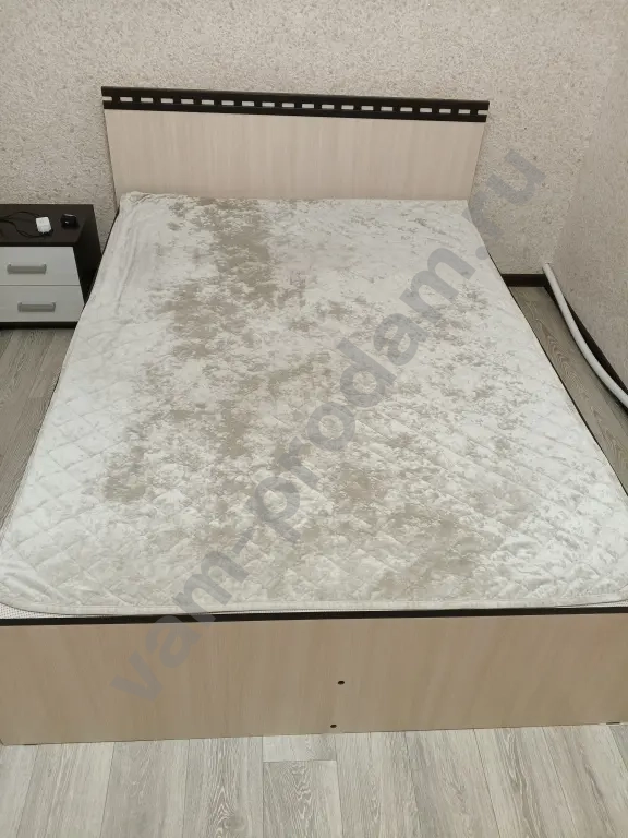 Кровать двухспальная