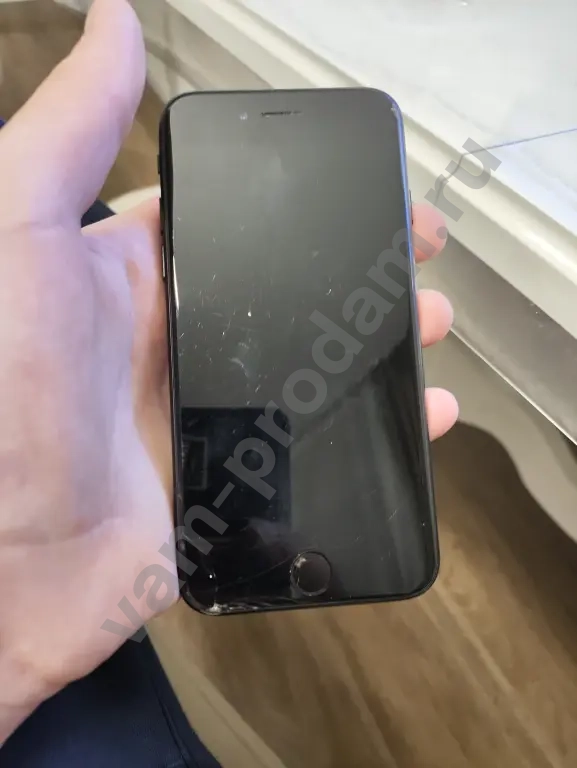 iPhone SE 2022 чёрный 128gb