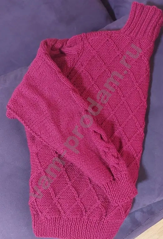 Свитер с косами