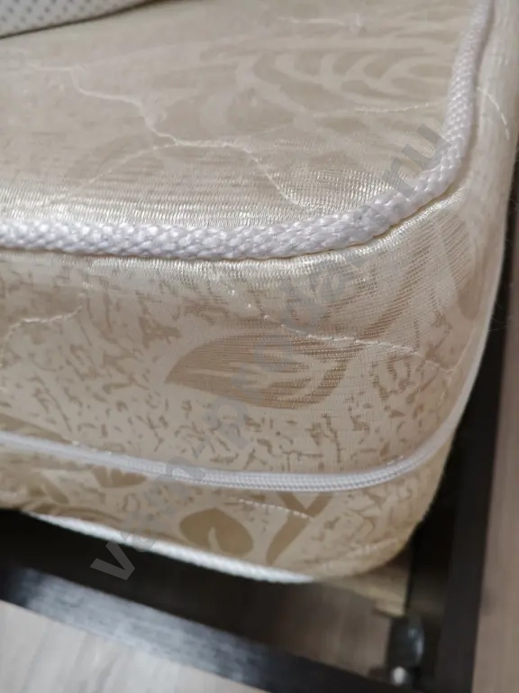 Кровать двухспальная