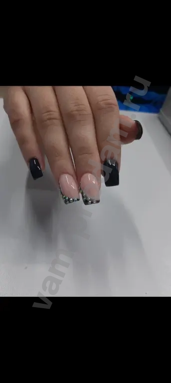 наращивание ногтей