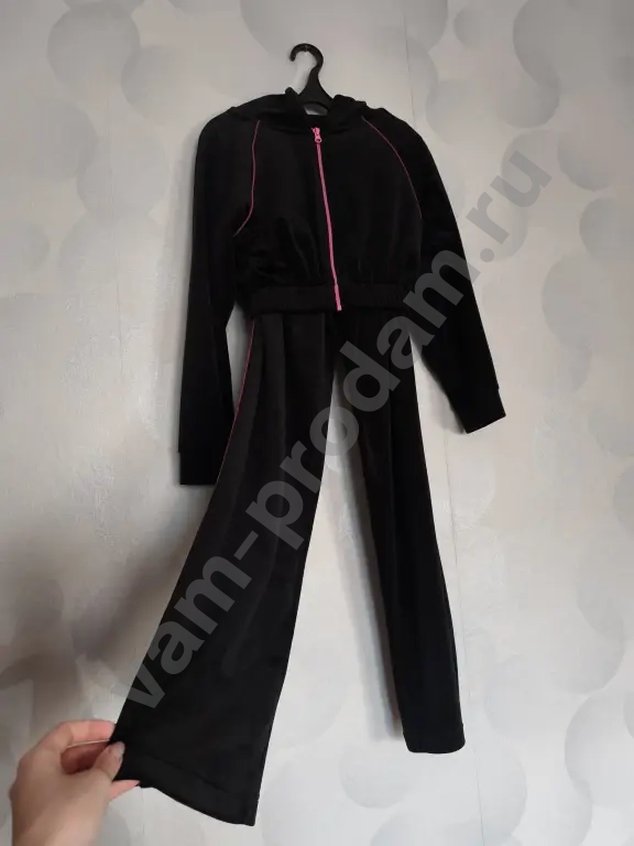 Спортивный костюм новый