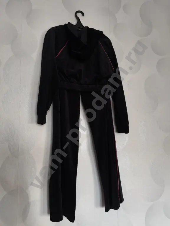 Спортивный костюм новый
