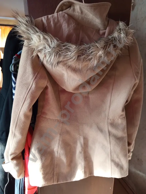 весеннее пальто