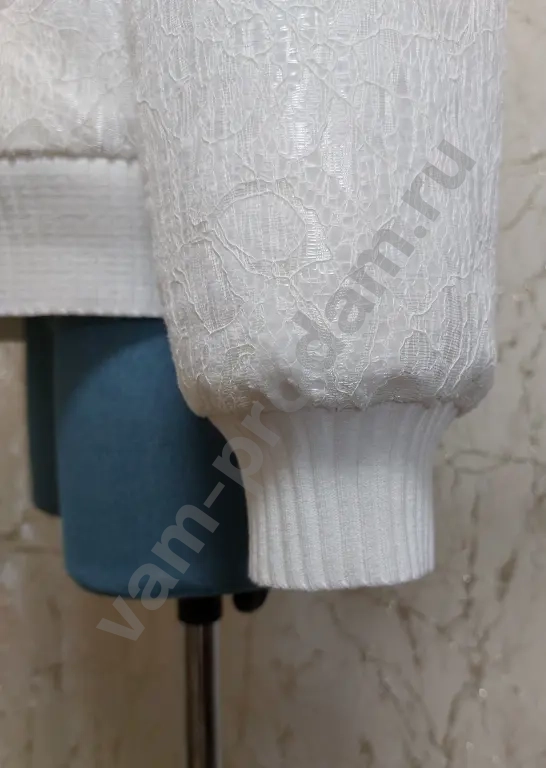 Женский бомбер