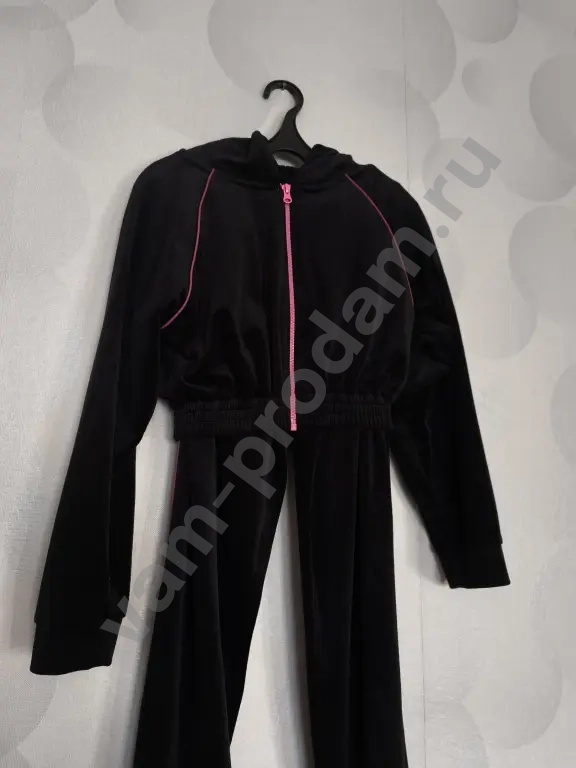 Спортивный костюм новый