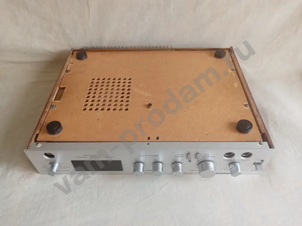 Radiotehnika у-101-Стерео