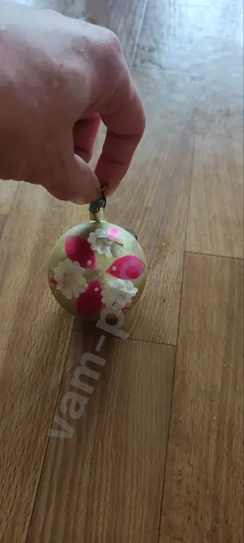 Ёлочная игрушка СССР. Шар с цветами