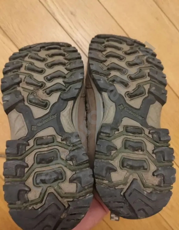 Кроссовки женские Columbia 37