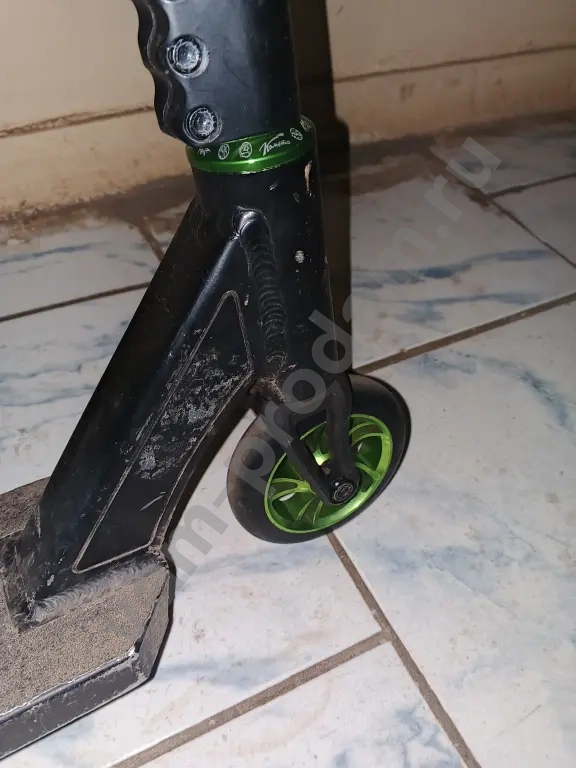 самокат и детали