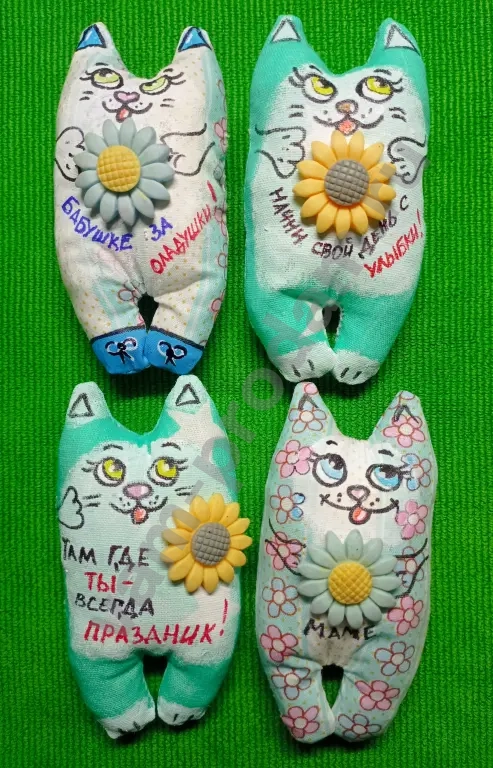 Магниты Котики 8 марта