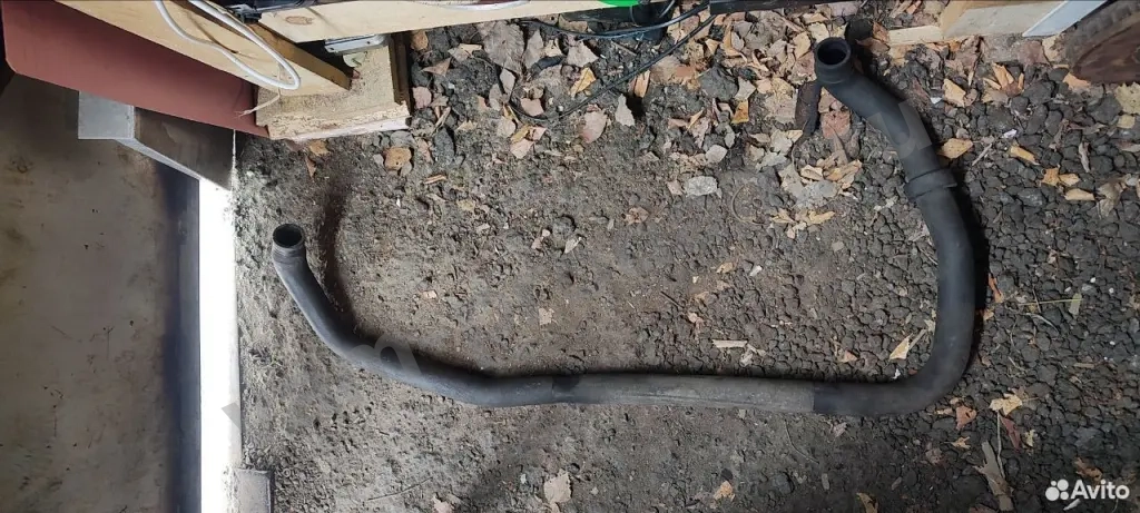 Патрубок радиатора охлаждения Ford Transit 2.2