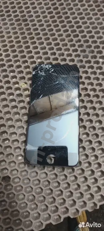 Рабочие битые дисплеи для iPhone Б/У