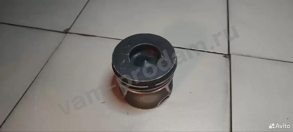 Поршень Шкода Superb 2 3T