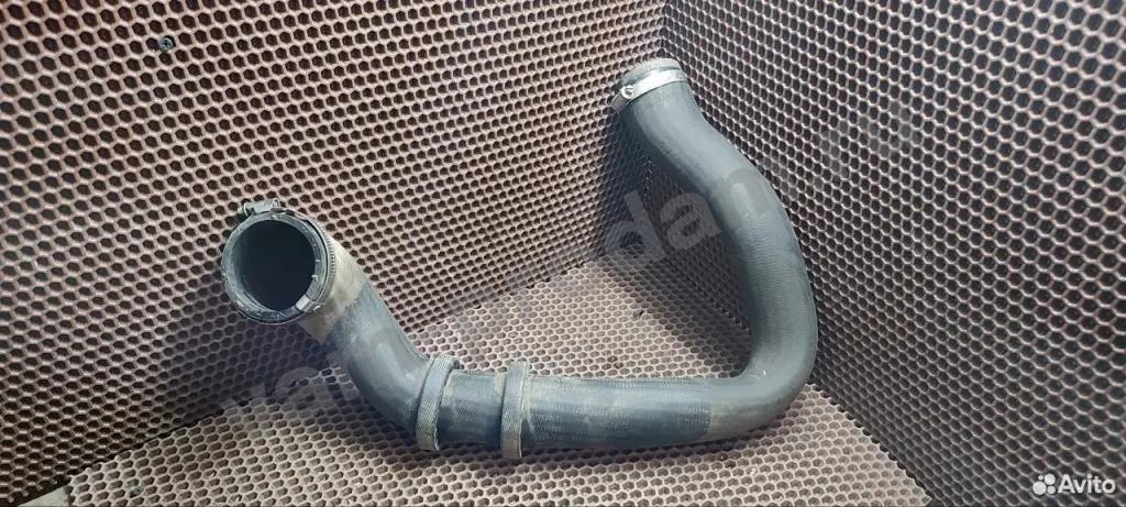 Патрубок интеркулера Land Rover Evogue L538 2.2 DT