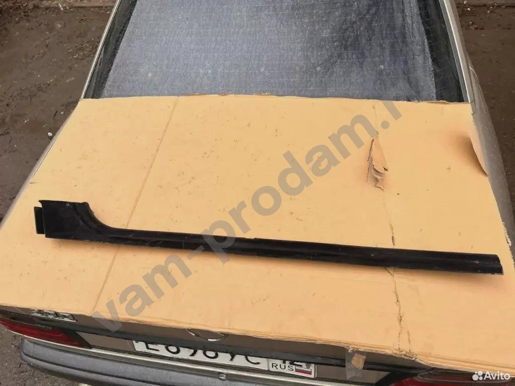 51478130497 Накладка декоративная BMW 3 E36 (1991)