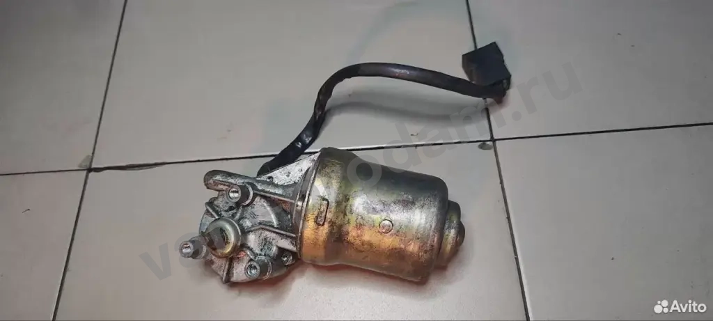 Моторчик на трапецию дворников ваз 2107