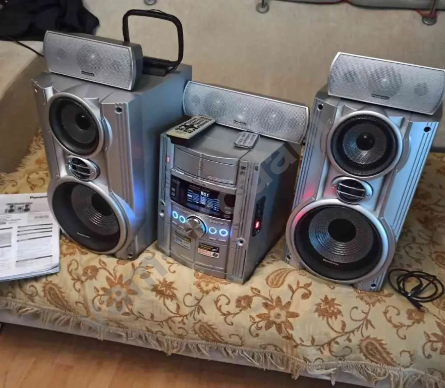 Bluetooth, флешки, USB два пульта 5 каналов panasonic sa-vk725