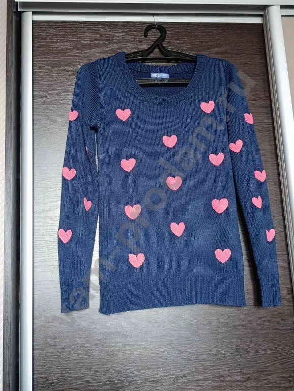 Женский свитер mdsjeans с розовыми сердечками,44 р