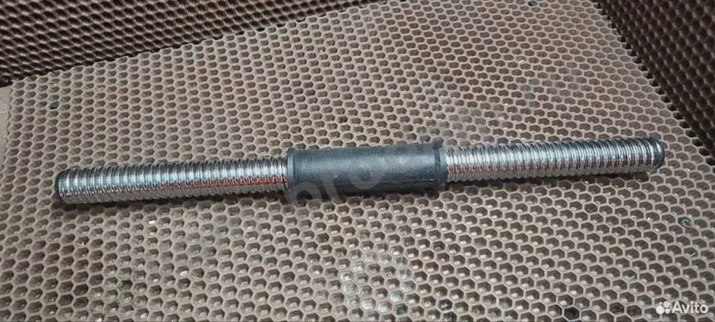 Гантельный гриф гантели