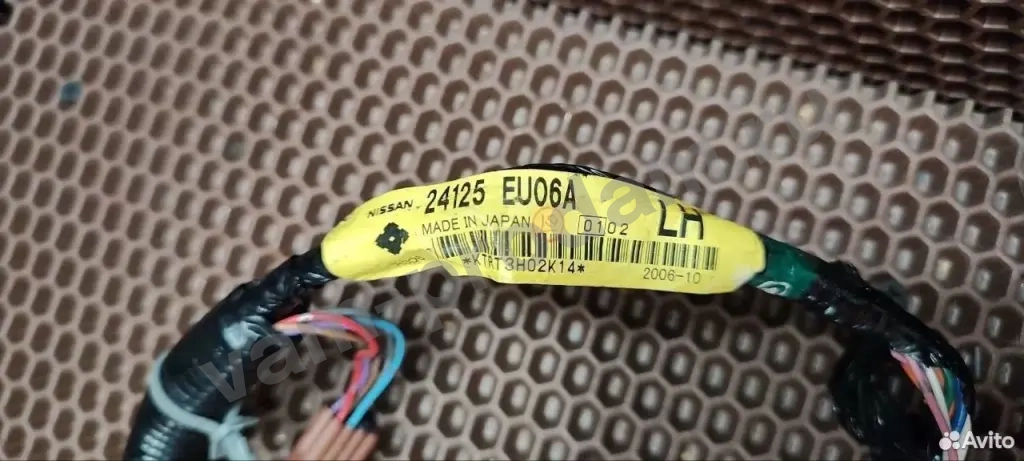 Электропроводка двери 24125 EU064 Nissan Tiida