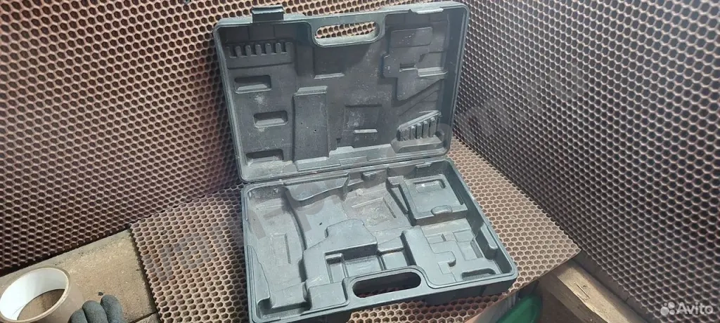 Кейс от шуруповерта диолд