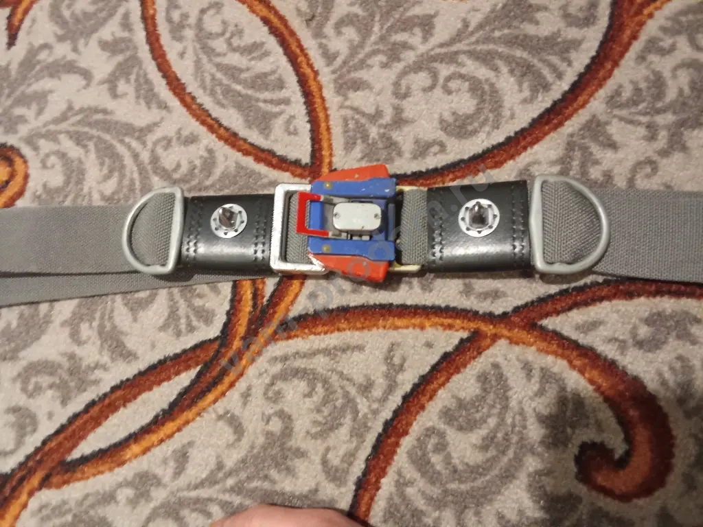 Ремень с фал от подвесной системы парашютиста(армейского),пряжки от ранца парашютного с 2мя защитами и дополнениями от ранца парашютного..