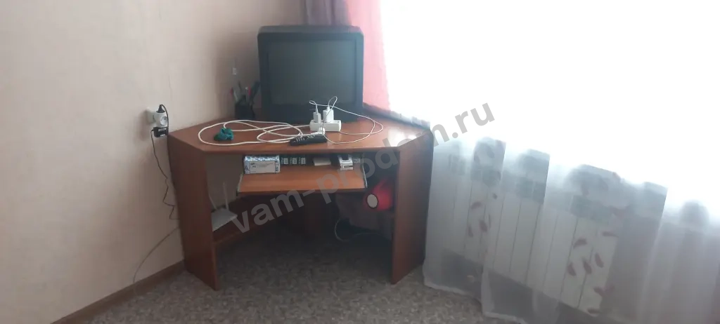 Стол компьютерный угловой