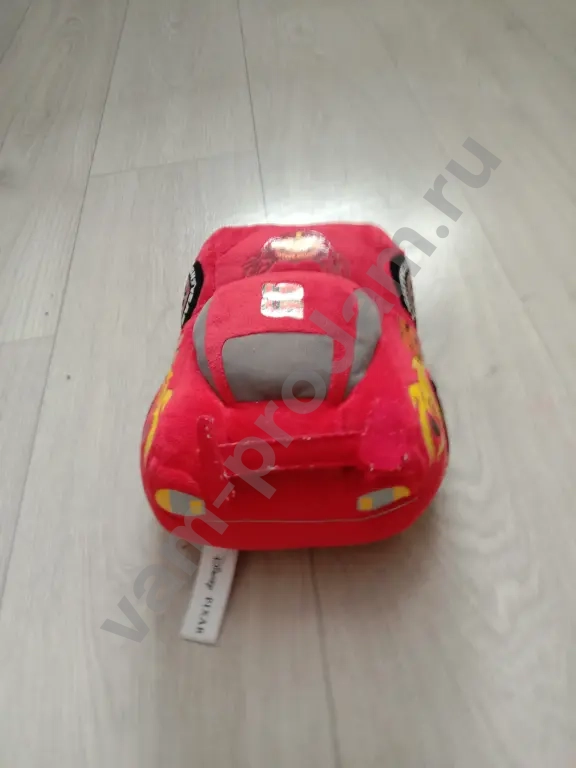 молния Маккуин