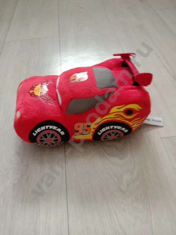 молния Маккуин