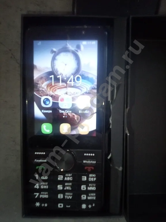 Кноп телефон с сенс экраном