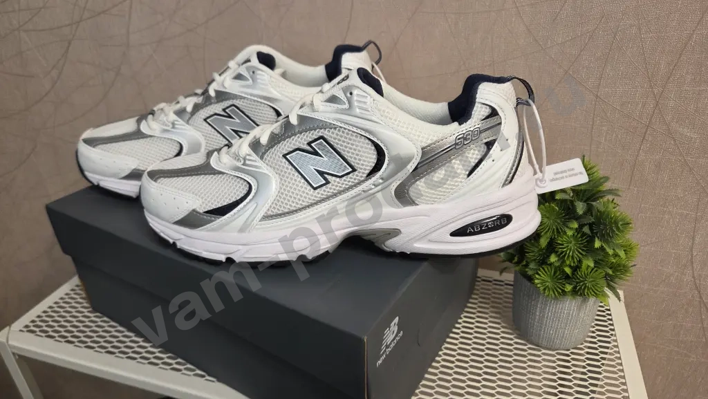 New Balance 530