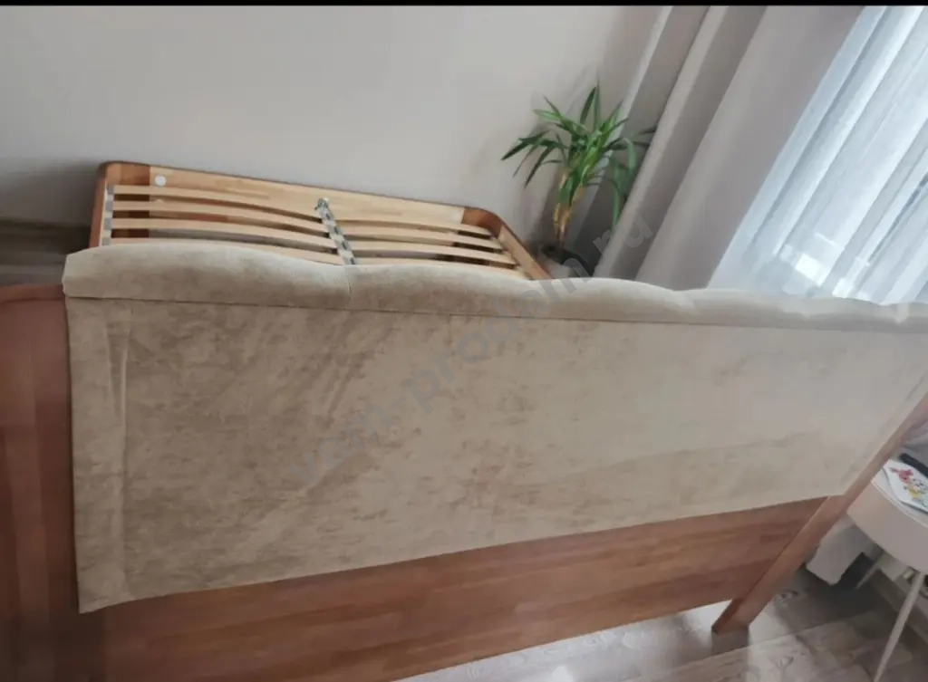 кровать двуспальная