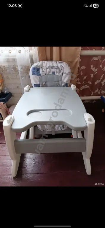 Детский стульчик для кормления