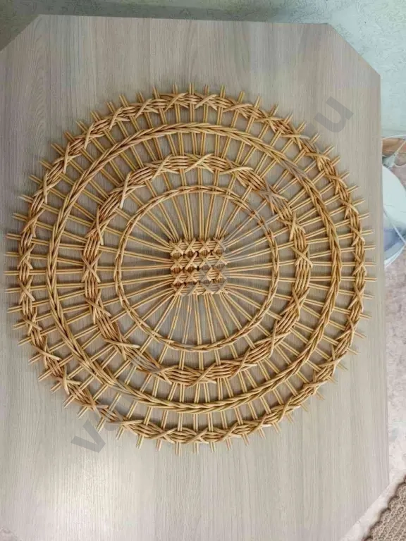 Панно плетёное