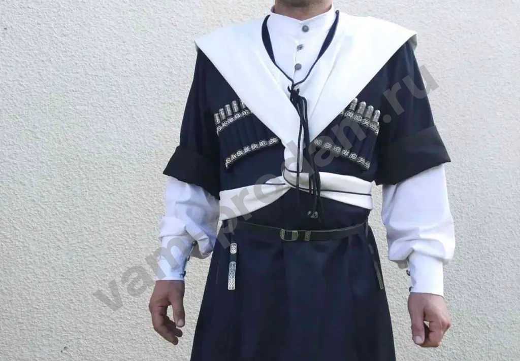 Къарачай чепкен (Черкесска)