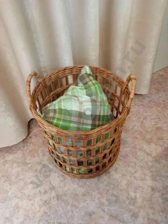 Корзина плетёная