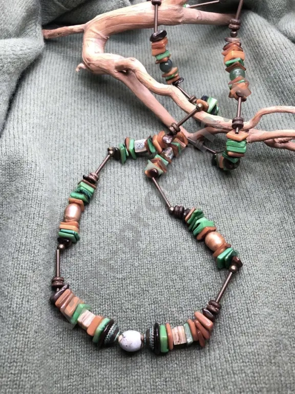 колье,браслеты,комплекты.