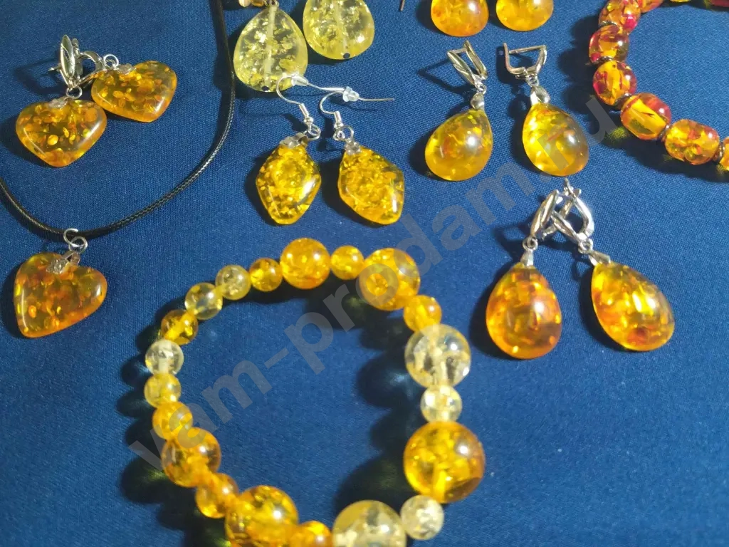 Украшения из плавленного янтаря СССР