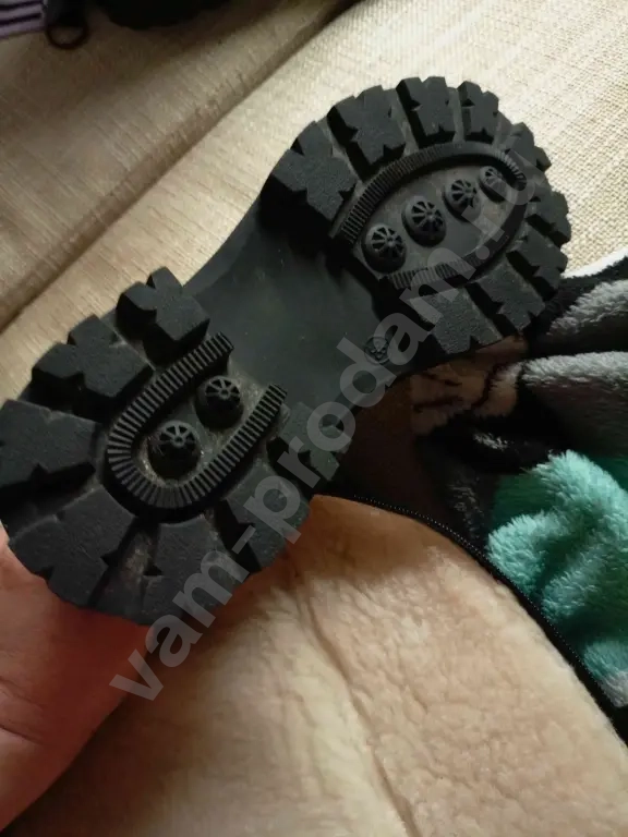 зимние сапоги 38р